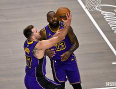 IM体育注册链接-湖人成功防守！詹姆斯领军球队取得关键胜利