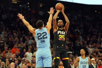 IM体育社区互动入口-雄鹿客场逆转篮网，球队团结一心赢得关键胜利的简单介绍