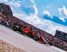 IM体育官方网站-索伯车队横扫红牛二队，阿隆索刷新纪录的简单介绍