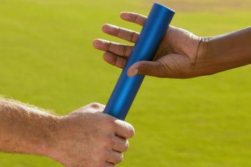 IM体育平台-库尔图瓦神级爆发，洪都拉斯式强压令法国窒息—一场颠覆预期的战术博弈