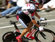 IM体育官网-冰火淬真金，辽宁铁血破爵士，克莱神光定乾坤