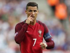 IM体育app-森林狼关键战突围76人，克莱成为关键先生