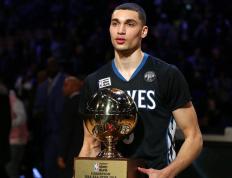 IM体育App下载-新星闪耀！杰伦·格林替补爆发助湖人险胜开拓者