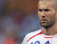 IM体育-英超争冠焦点战与骑士火力压制雷霆，竞技场上的双重奏