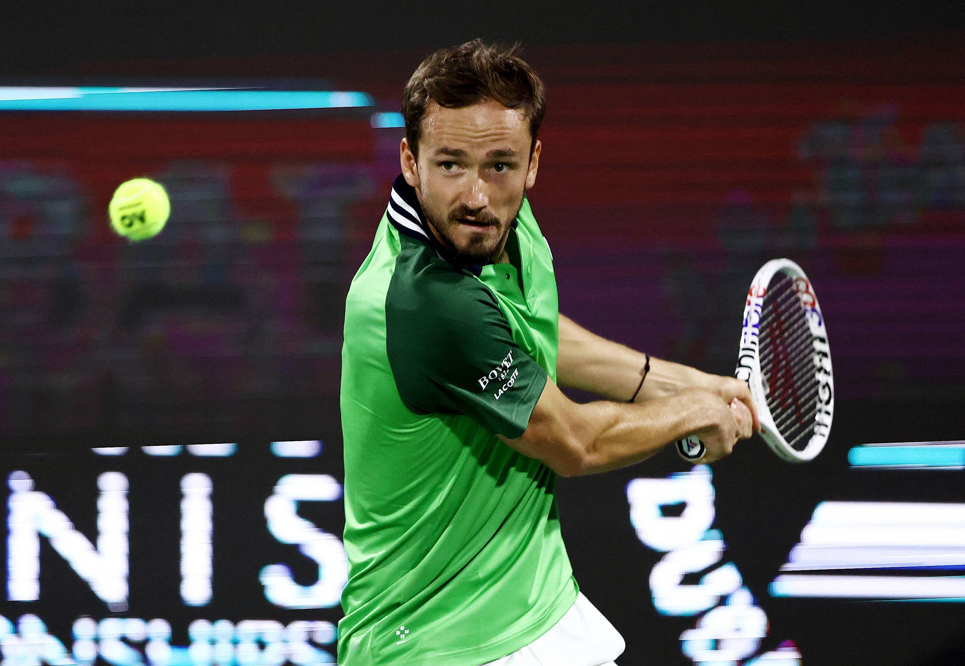 IM体育App下载-英国网球队爆冷意大利网球队，梅德韦杰夫制霸全场的简单介绍