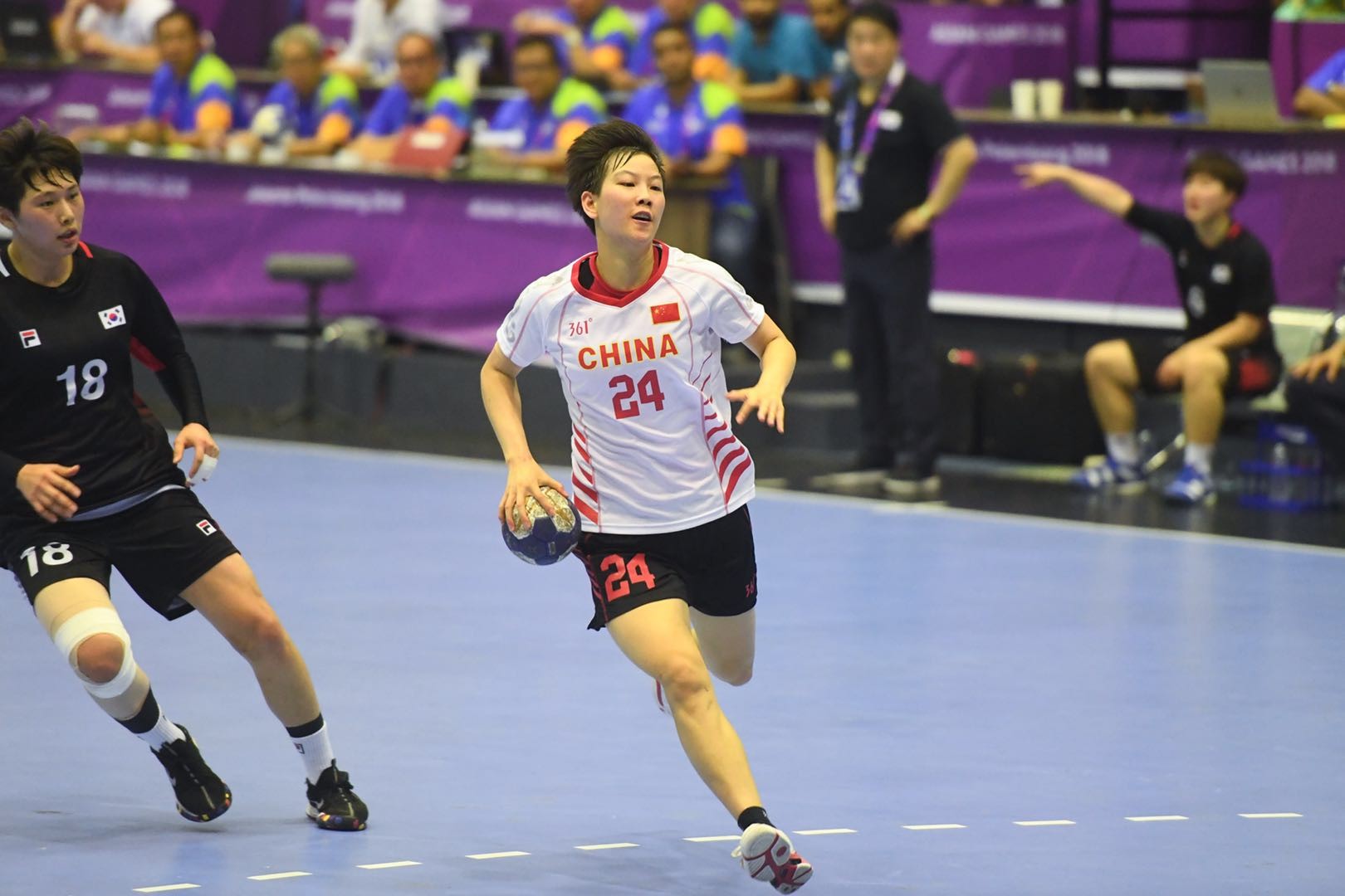 IM体育社区互动入口-法国羽毛球队绝地反击英格兰羽毛球队，辛杜统治全场的简单介绍