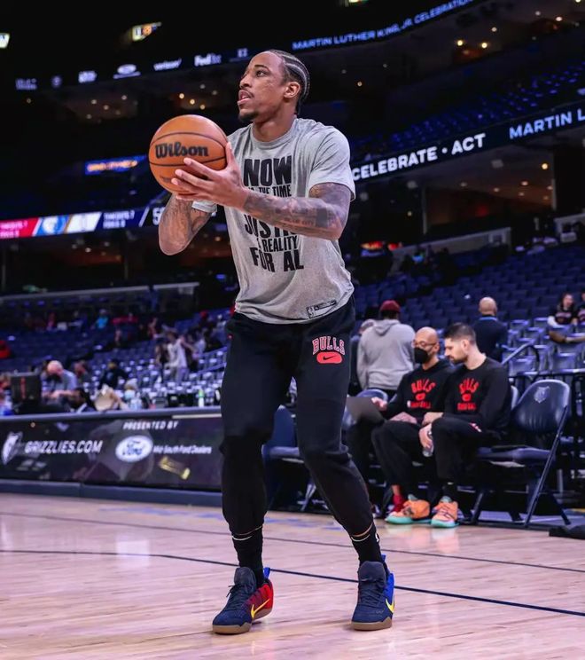 IM体育-雄鹿碾压国王，拉文三分雨点燃全场的简单介绍