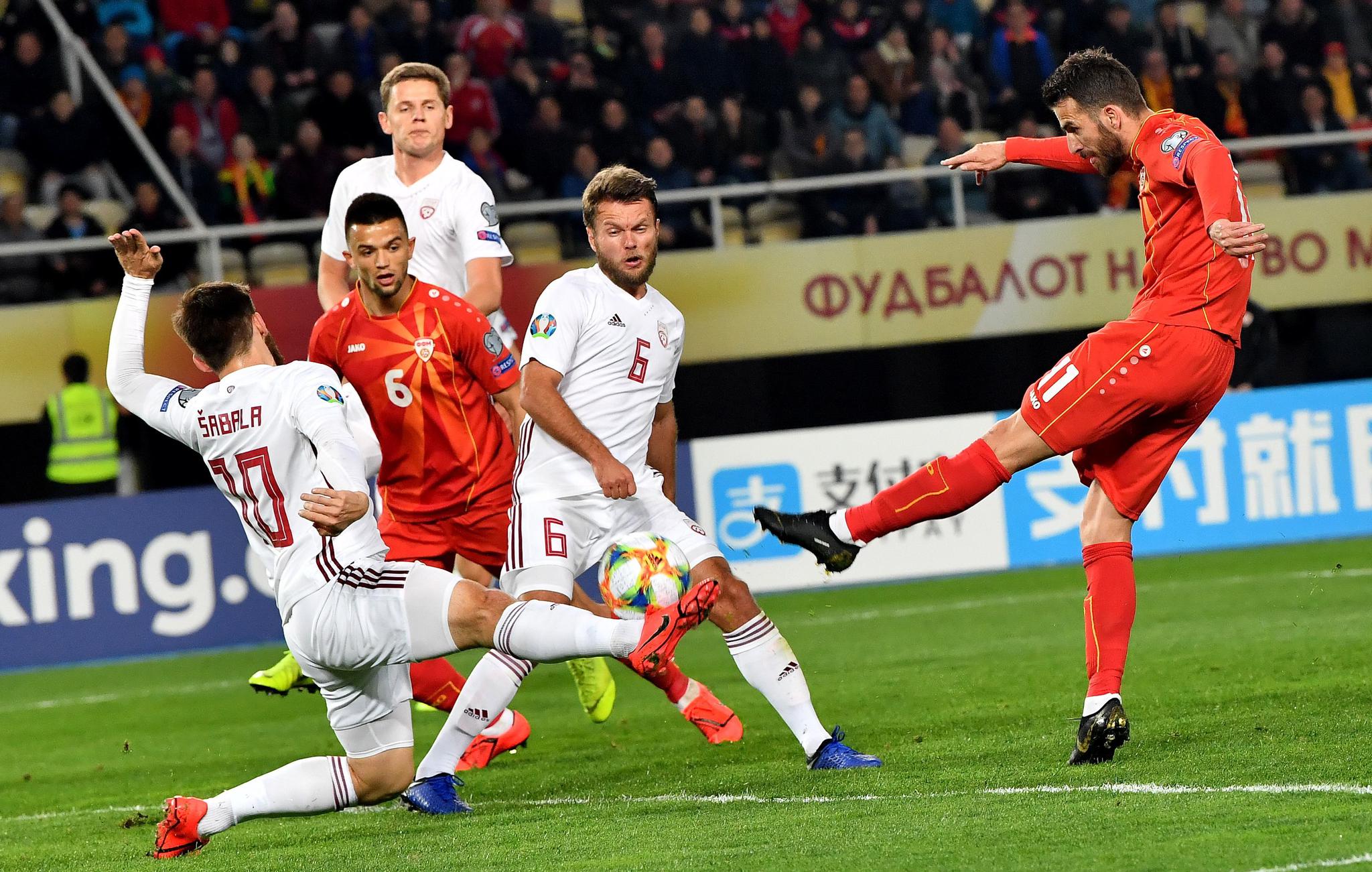 IM体育app-包含斯洛伐克迎战北马其顿,实力对决鏖战的词条