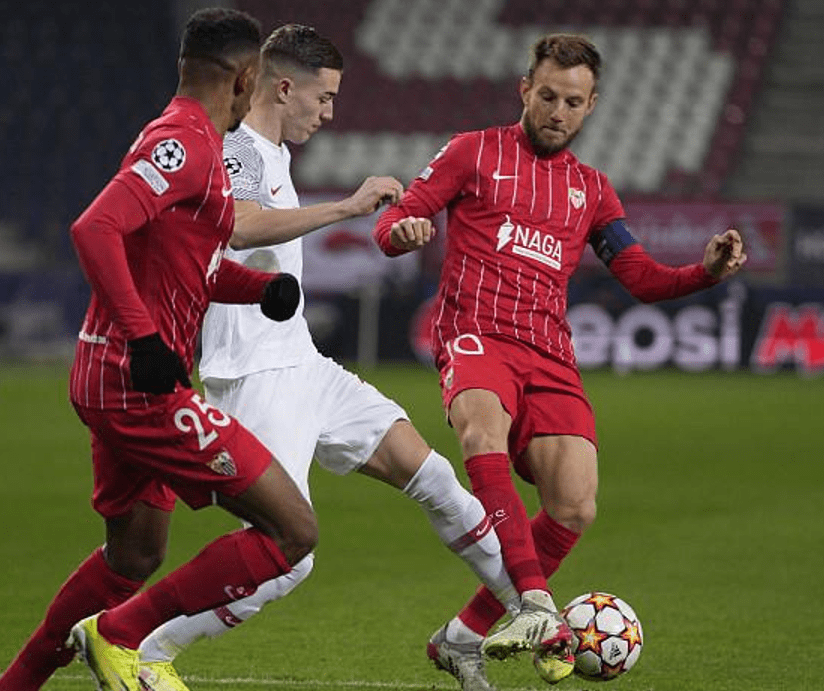 IM体育官网入口-包含荷甲劲旅热血拼杀，欲突破欧冠盛宴的词条