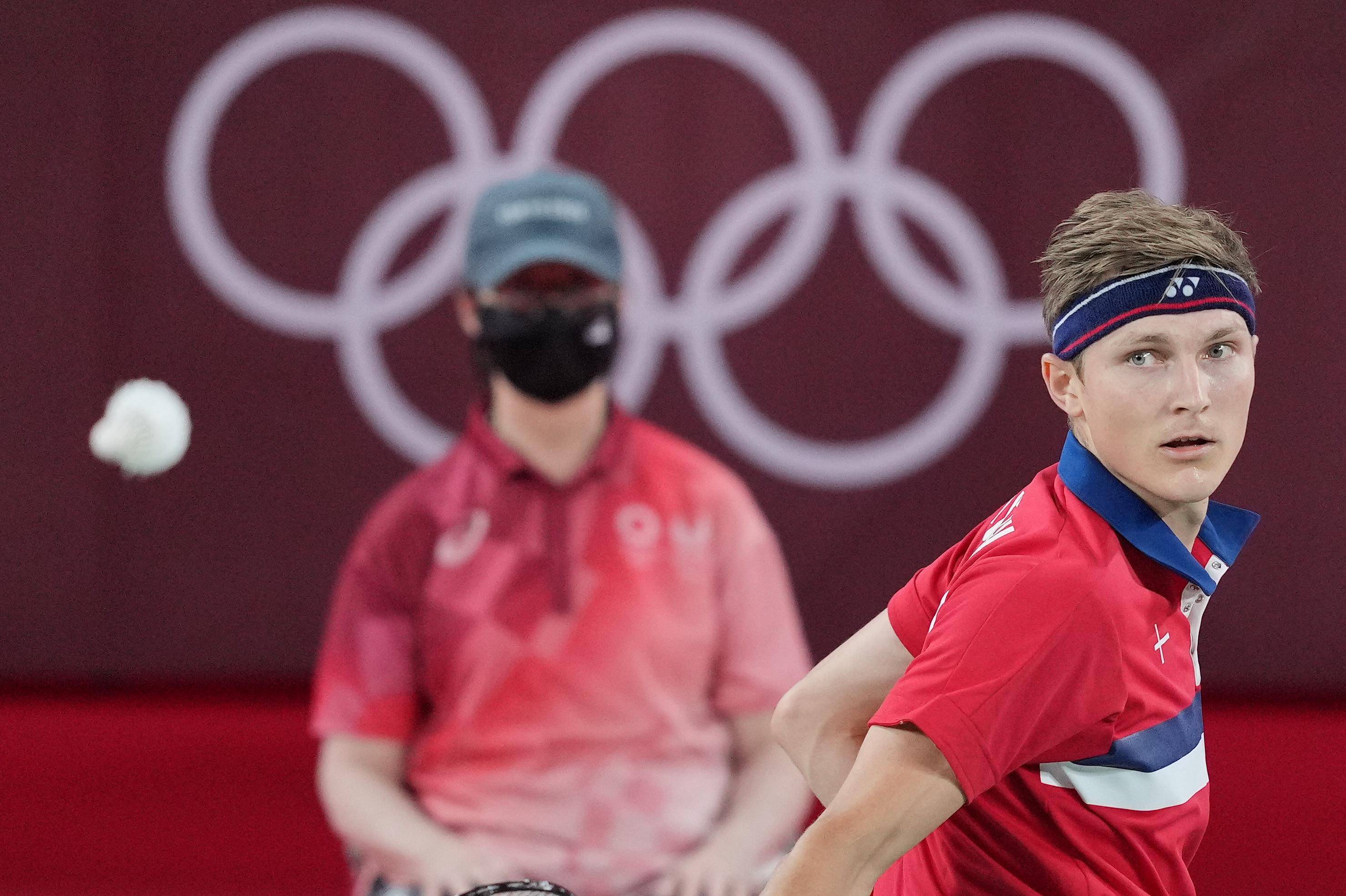 IM体育官方网站-关于法国羽毛球队鏖战印度羽毛球队，谌龙高光表现的信息